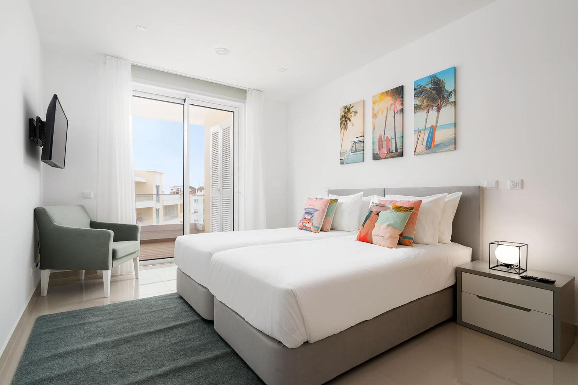 Apartment Bright Modern Seaside