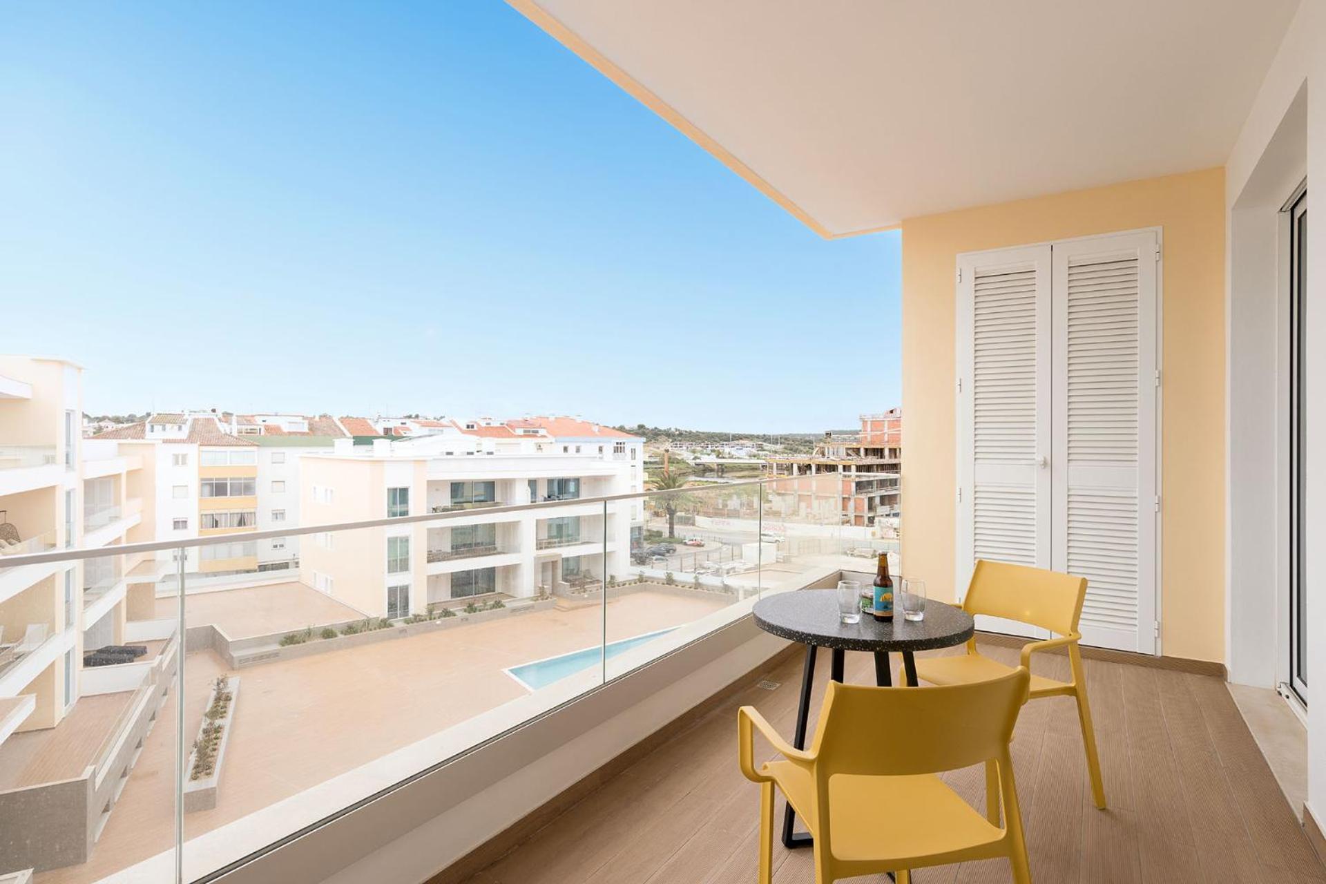 Apartment Bright Modern Seaside